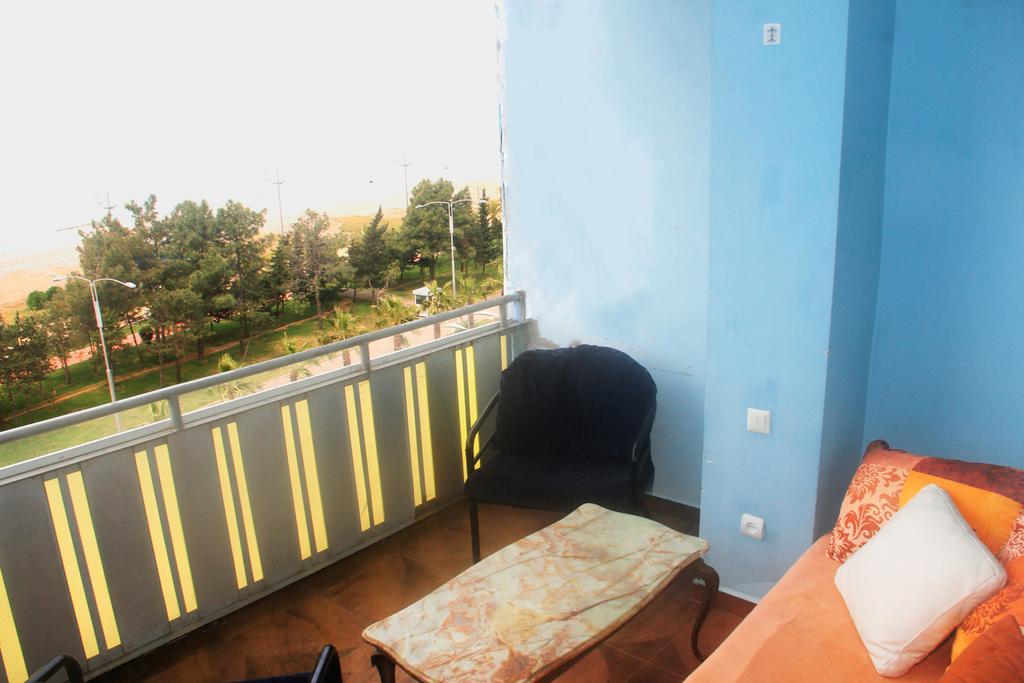 Apartment Rustaveli 57 バトゥーミ エクステリア 写真