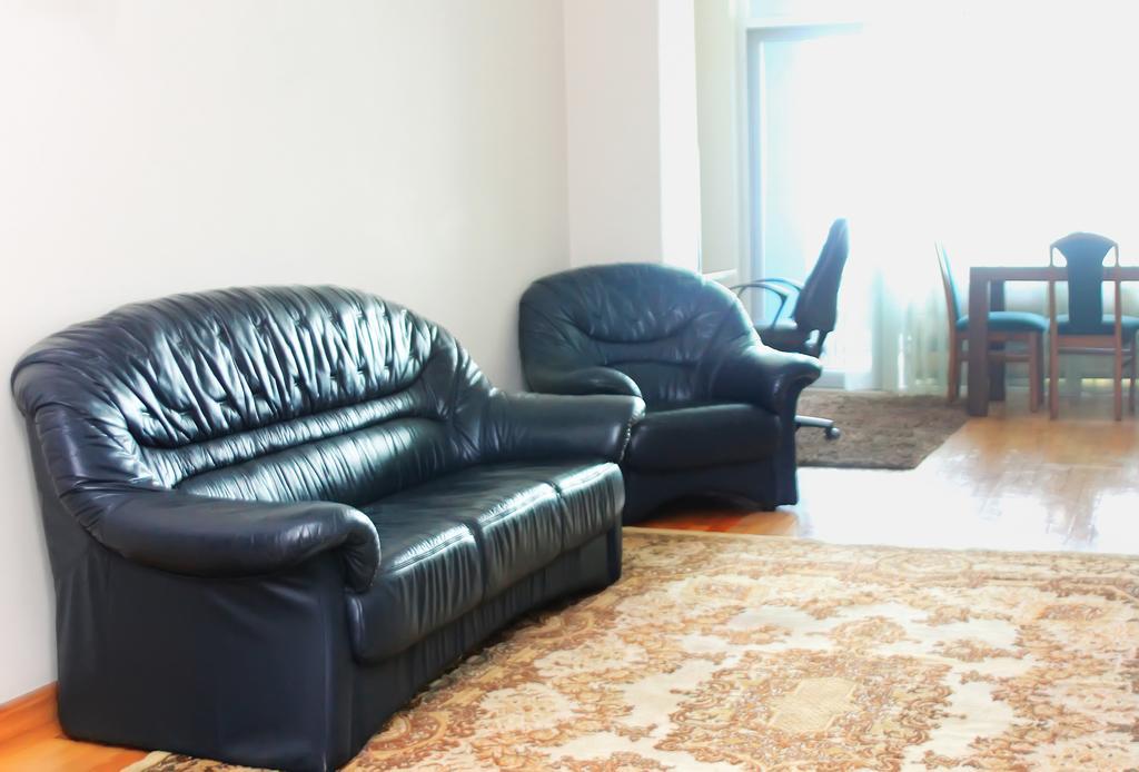 Apartment Rustaveli 57 バトゥーミ エクステリア 写真